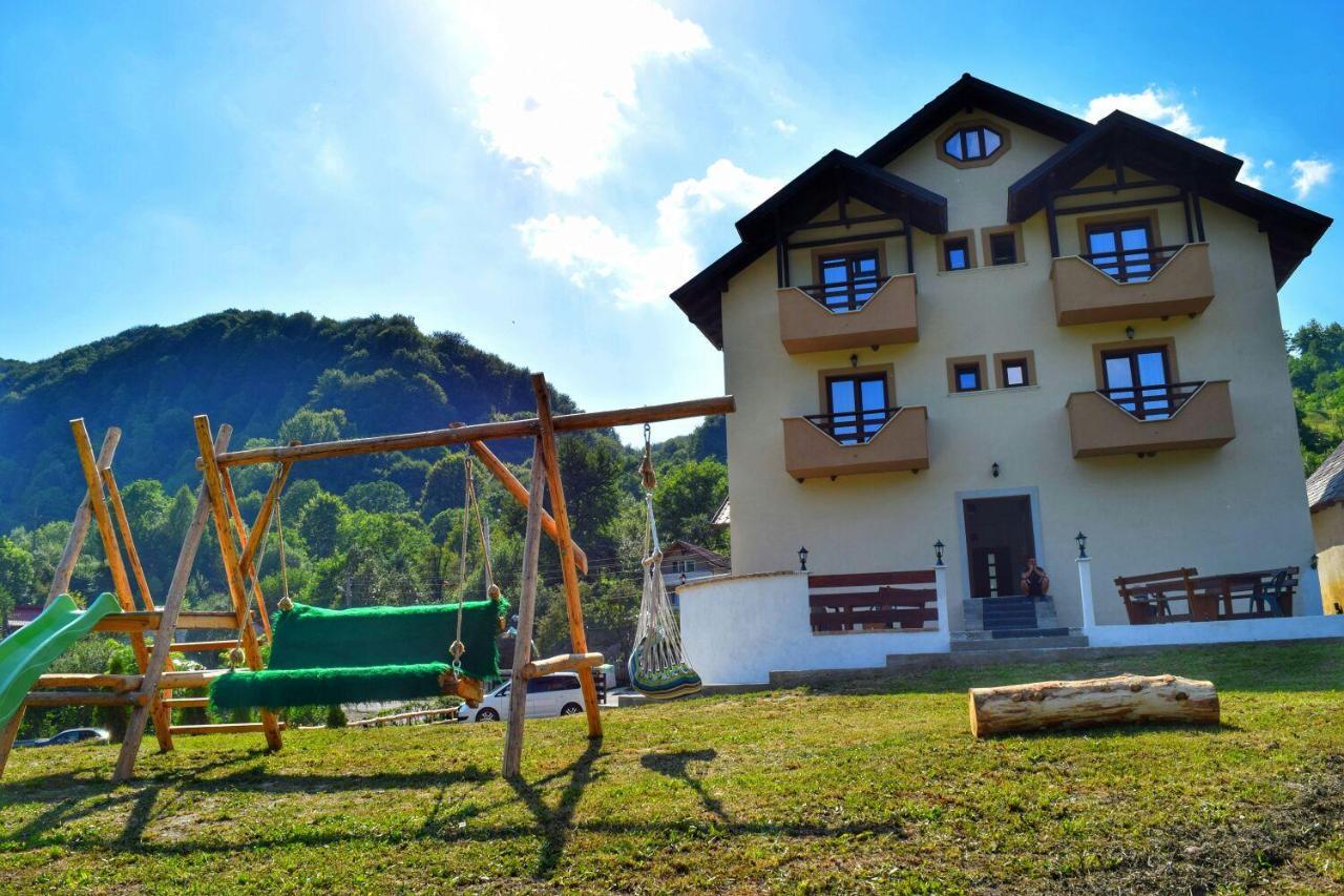 Heaven Guesthouse Corbeni Exterior foto
