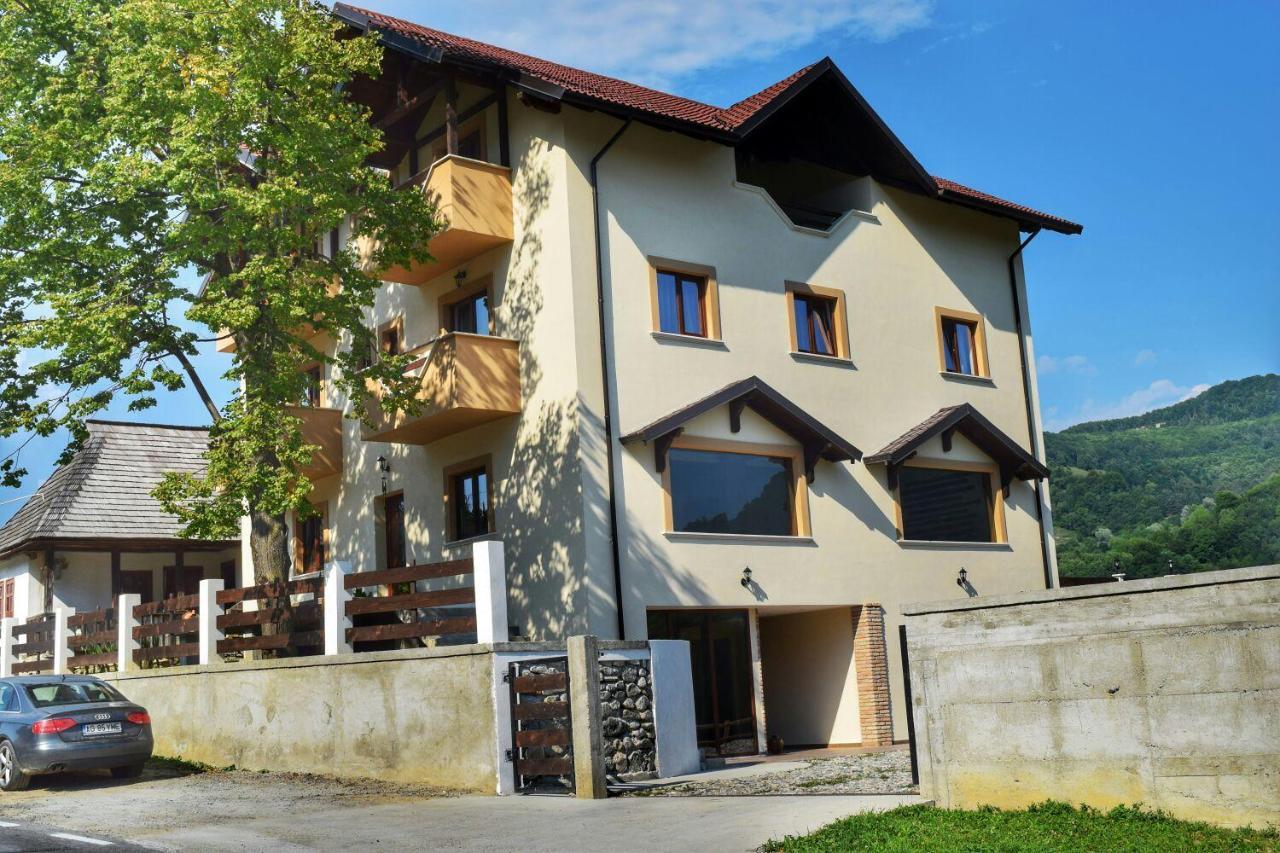 Heaven Guesthouse Corbeni Exterior foto