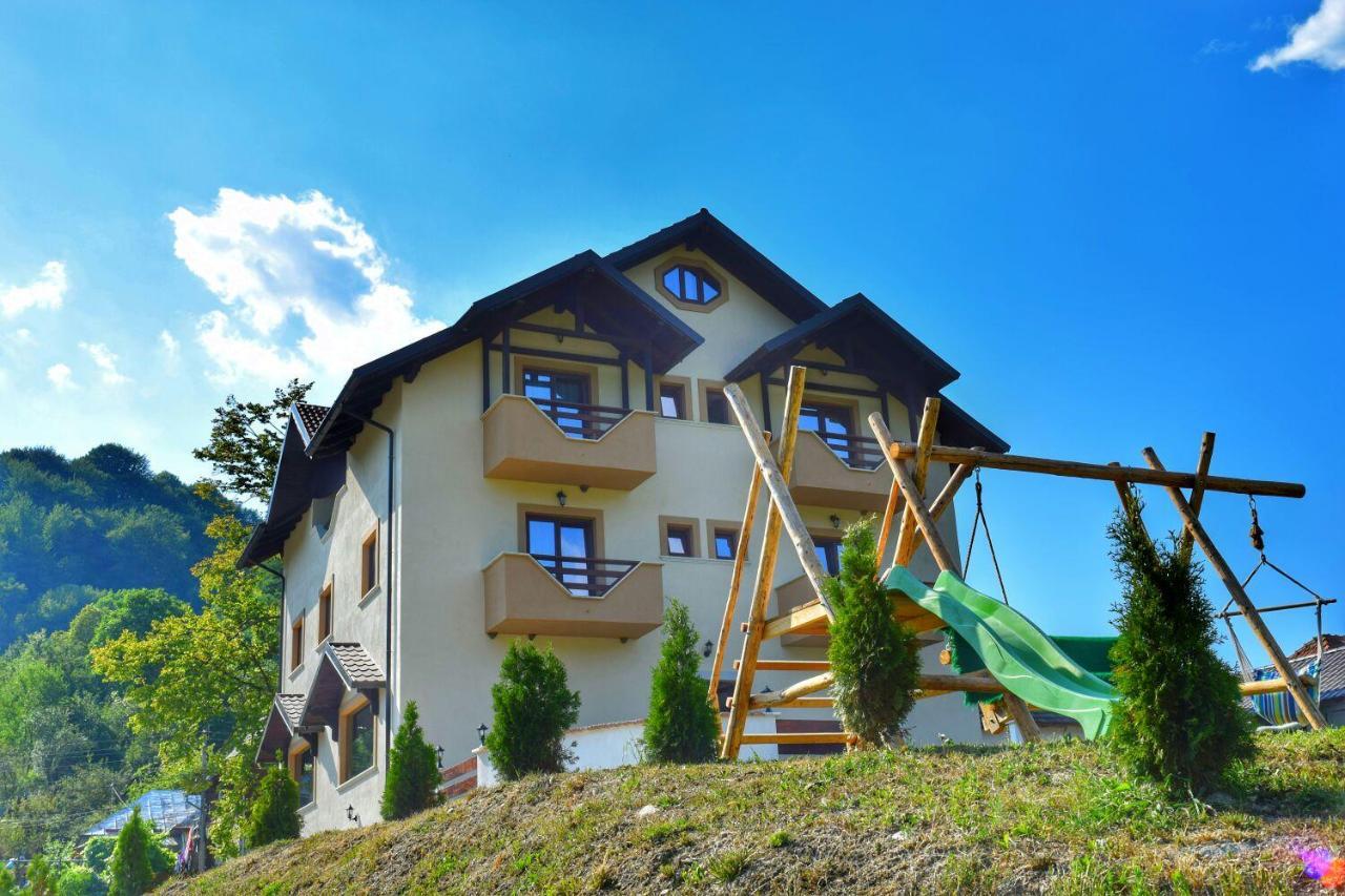 Heaven Guesthouse Corbeni Exterior foto