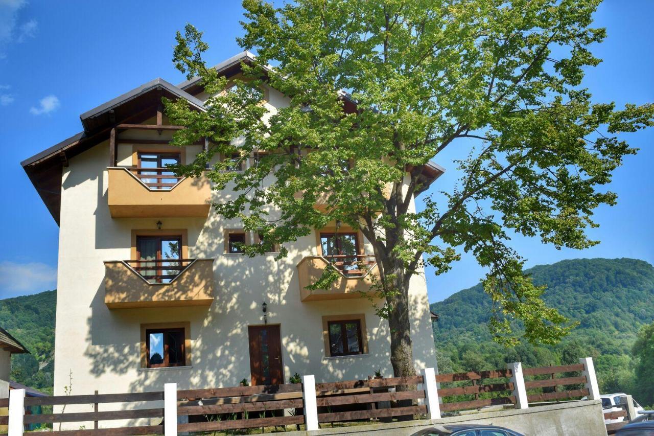 Heaven Guesthouse Corbeni Exterior foto