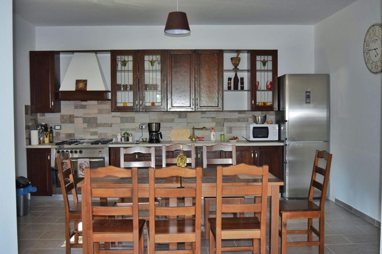 Heaven Guesthouse Corbeni Exterior foto